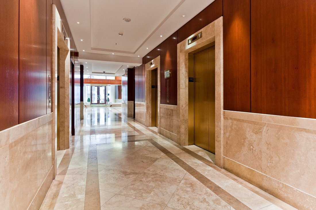 Condo in Montréal, Quebec, Canada 3 - 18678490