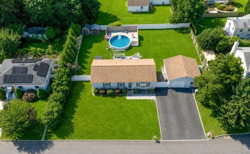 House in Farmingville, New York, United States 1