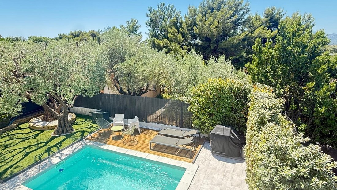 Villa in Ceyreste, Provence-Alpes-Côte d'Azur, France 1 - 18678010