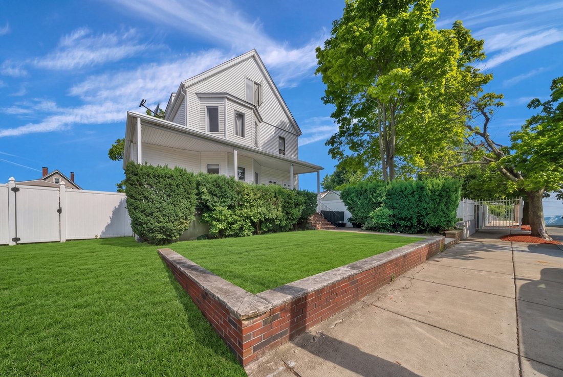 Apartment in Revere, Massachusetts, United States 2 - 18674565