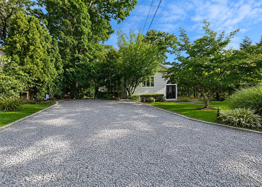 House in Lake Ronkonkoma, New York, United States 2 - 18677432