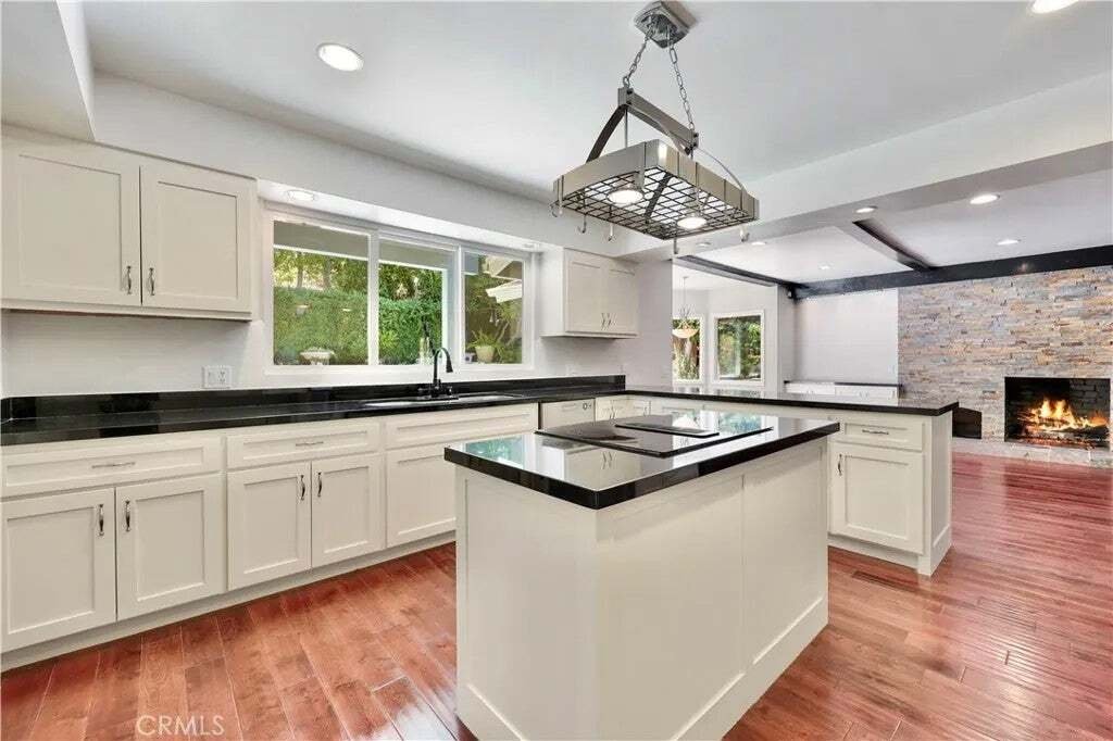 House in Los Angeles, California, United States 5 - 18676977