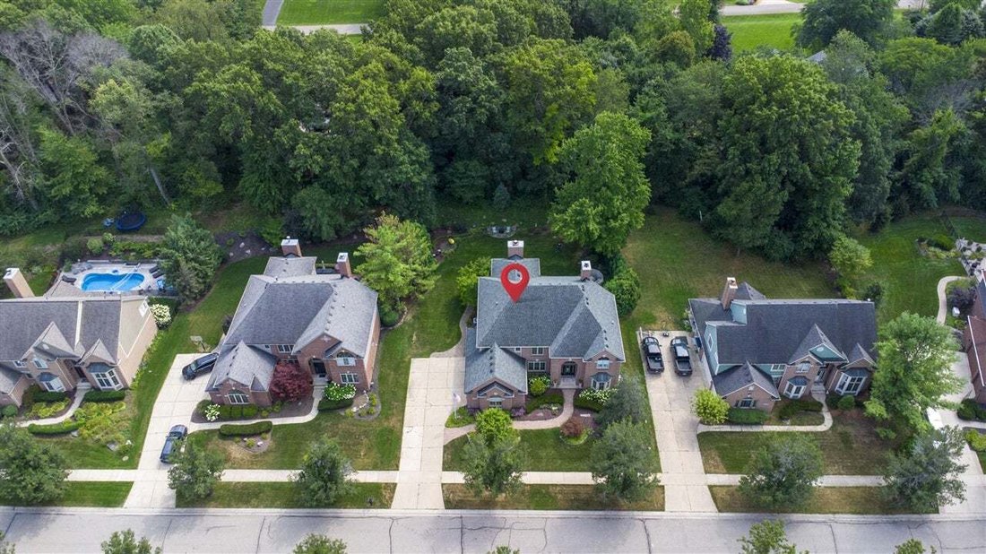 House in Wixom, Michigan, United States 5 - 18676759