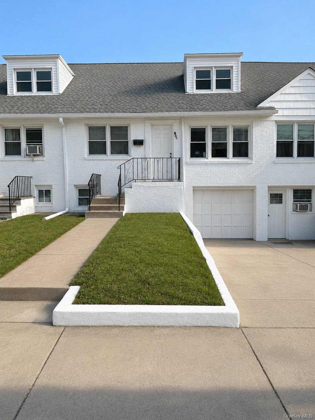 Long Beach, New York, United States 1 - 18677604