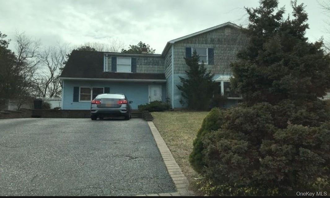House in Medford, New York, United States 1 - 18677738