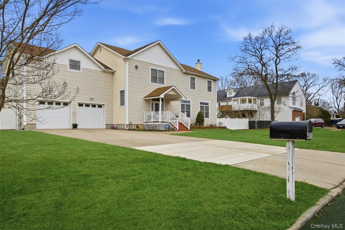 House in Lake Ronkonkoma, New York, United States 2 - 18677770