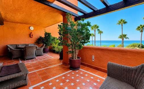 Apartment in Estepona, Andalusia, Spain 1