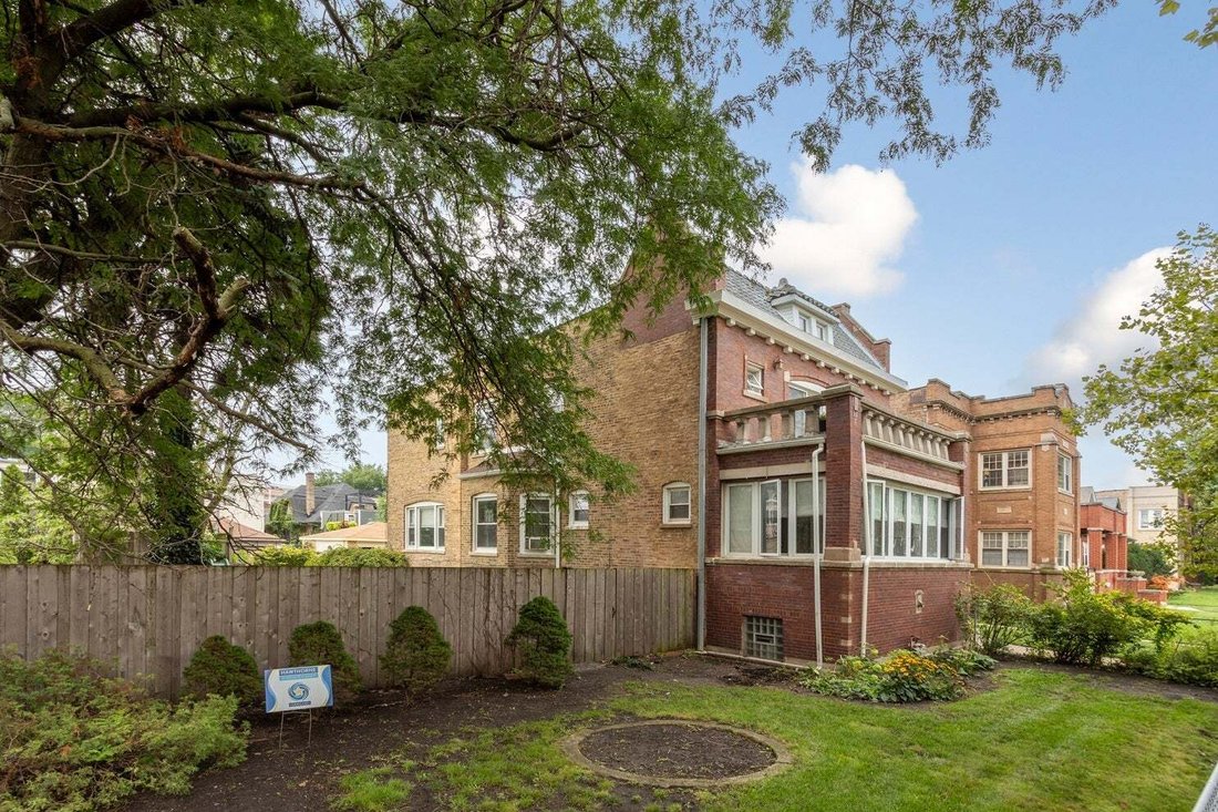 House in Chicago, Illinois, United States 2 - 18676397