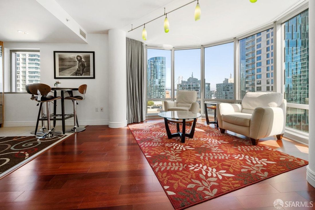 Condo in San Francisco, California, United States 3 - 18678529
