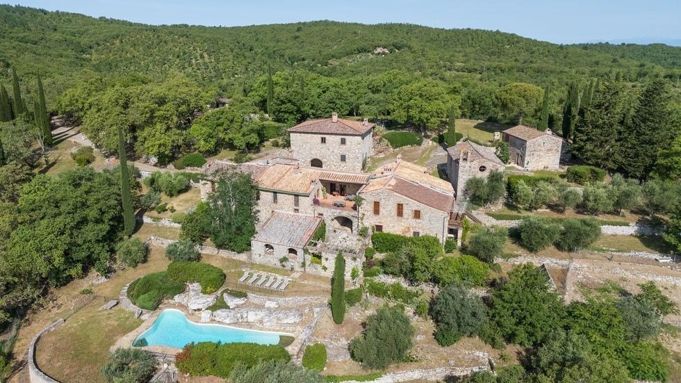 Estate in Castellina in Chianti, Tuscany, Italy 1 - 18675771