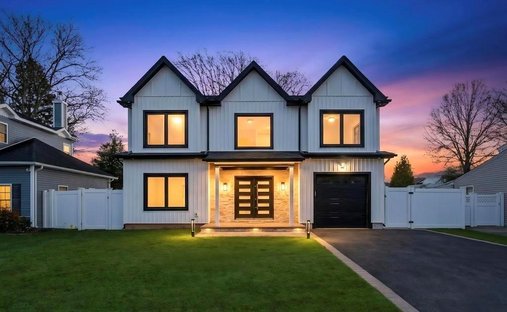 House in Syosset, New York, United States 1