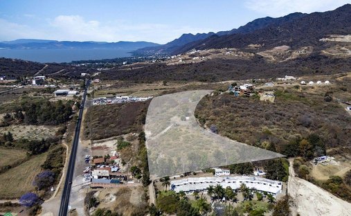 Terreno a San Antonio Tlayacapan, Jalisco, Messico 1