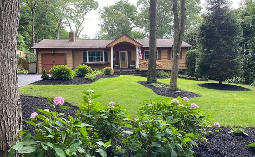 House in Mount Sinai, New York, United States 1