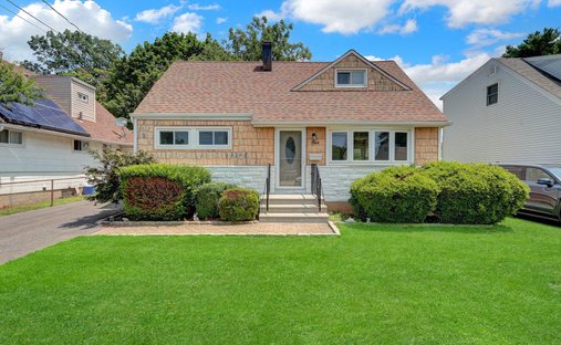 Haus in Hicksville, New York, Vereinigte Staaten 1