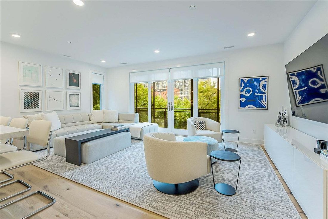 Condo in Ann Arbor, Michigan, United States 4 - 18676782