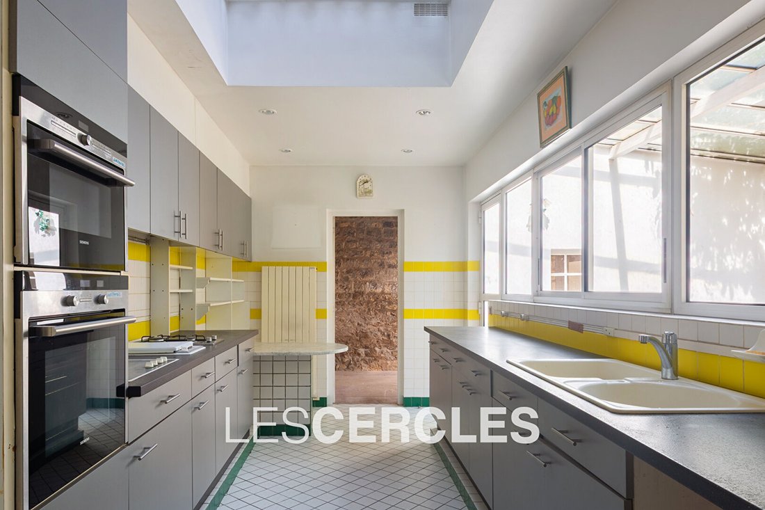 House in Le Vésinet, Ile-de-France, France 5 - 18676433