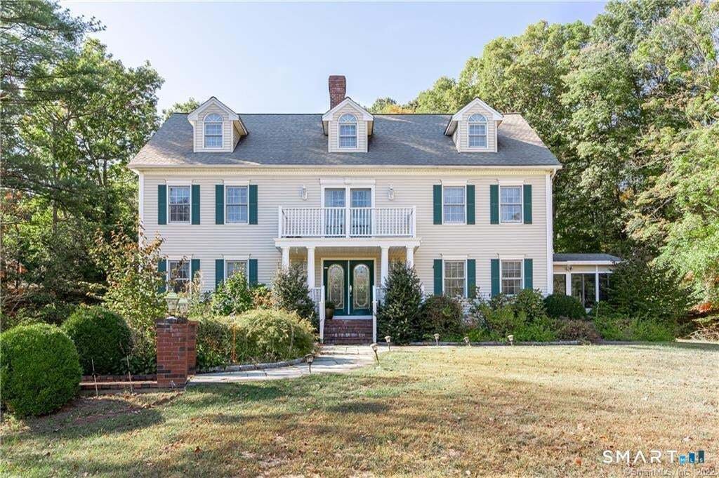 House in Naugatuck, Connecticut, United States 1 - 18676695