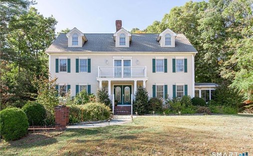House in Naugatuck, Connecticut, United States 1