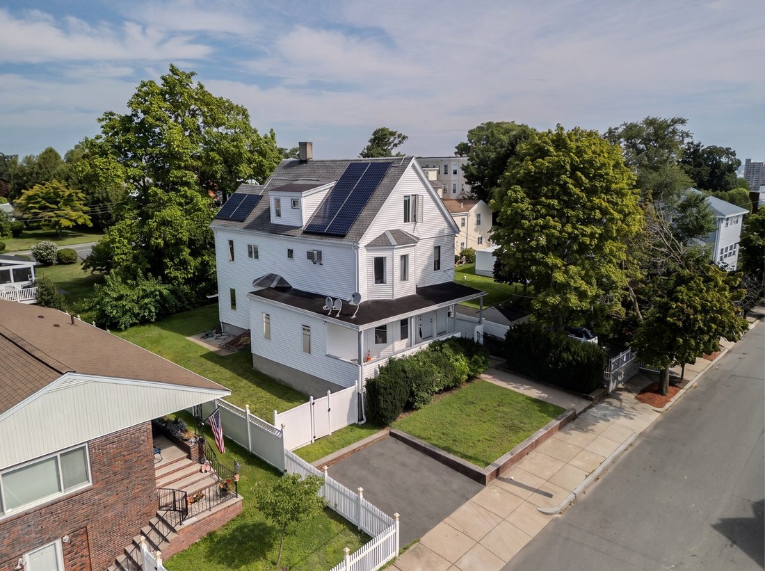 Apartment in Revere, Massachusetts, United States 3 - 18674565