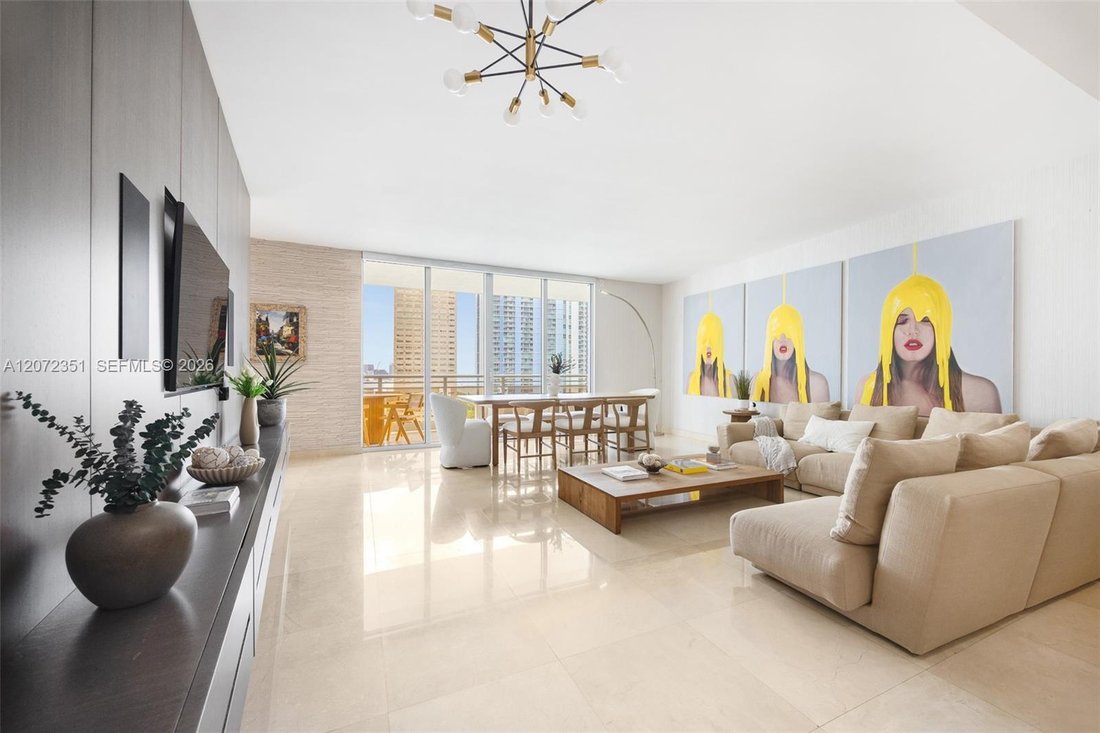 Condo in Miami, Florida, United States 5 - 18677619