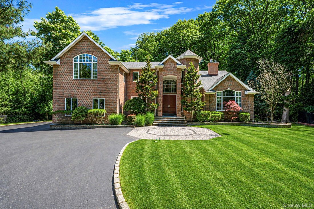 House in Smithtown, New York, United States 1 - 18677513