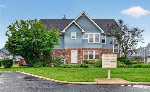 Maison à Central Islip, État de New York, États-Unis 1