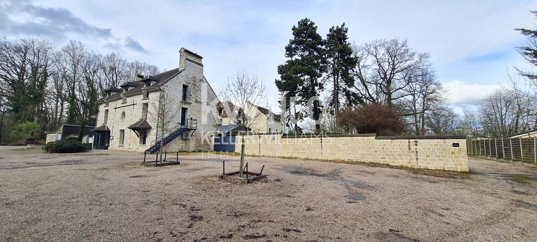 Osny, Ile-de-France, France 1 - 17914033