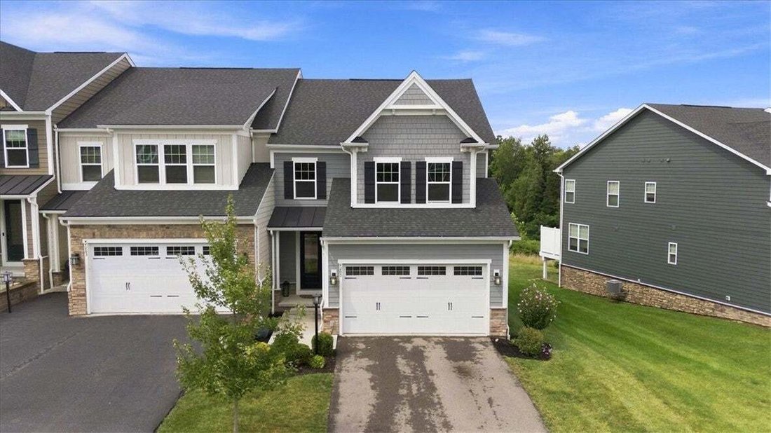 Townhouse in Gibsonia, Pennsylvania, United States 1 - 18676020