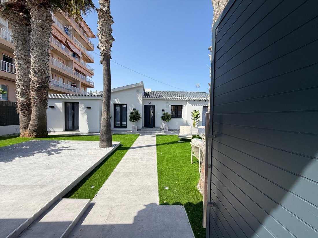 House in Torrevieja, Valencian Community, Spain 3 - 18677960