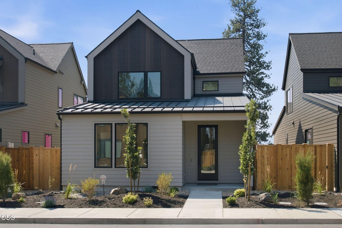 House in Sisters, Oregon, United States 1 - 17814264