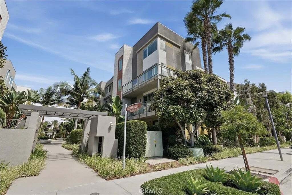 Condo in Irvine, California, United States 1 - 18677050