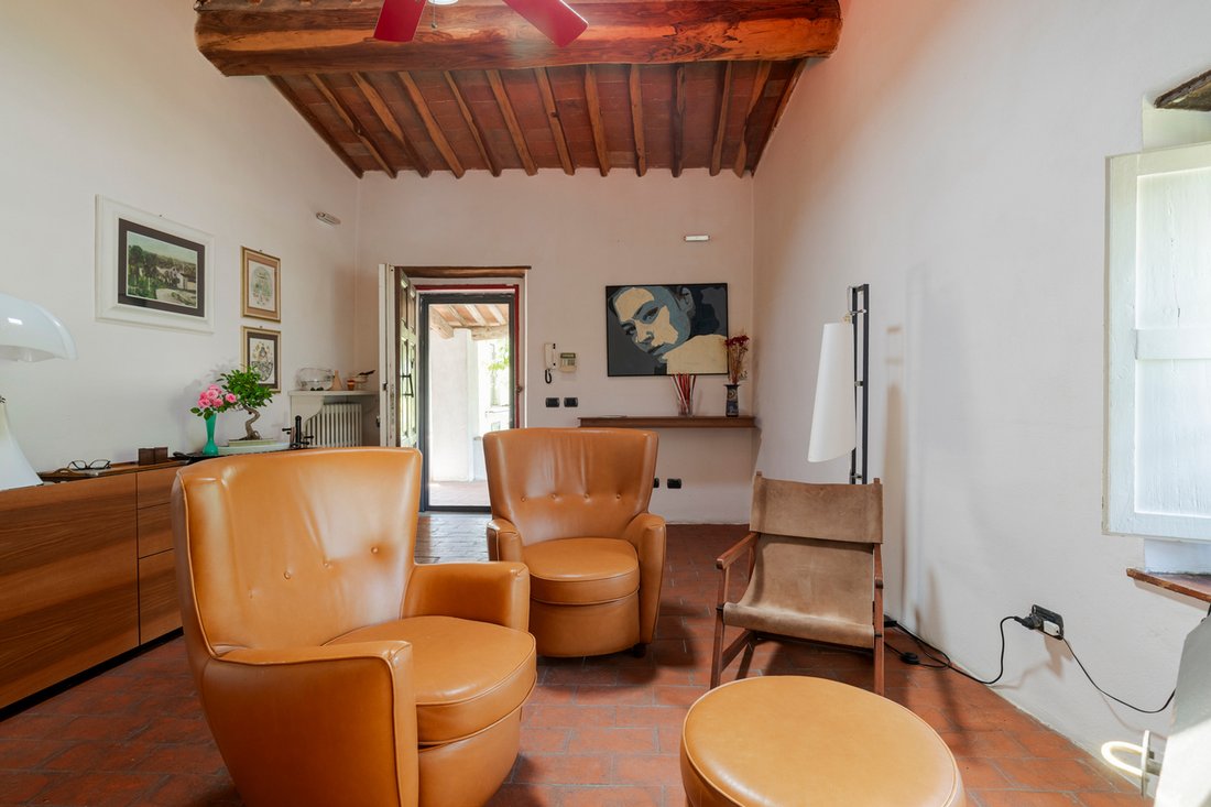 Country House in Area Monte San Quirico - Sant'Alessio, Lucca, Tuscany 3 - 18674667