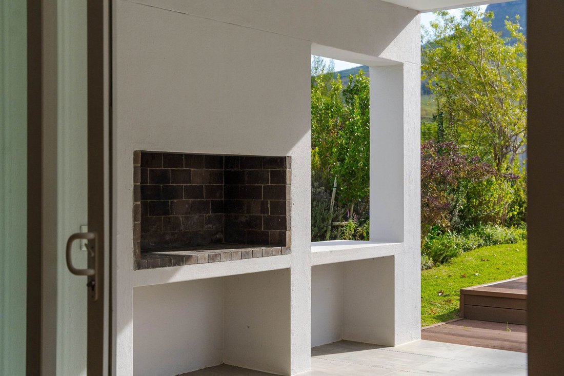 House in Erinvale Golf Estate, Cape Town, Western Cape 5 - 18675735