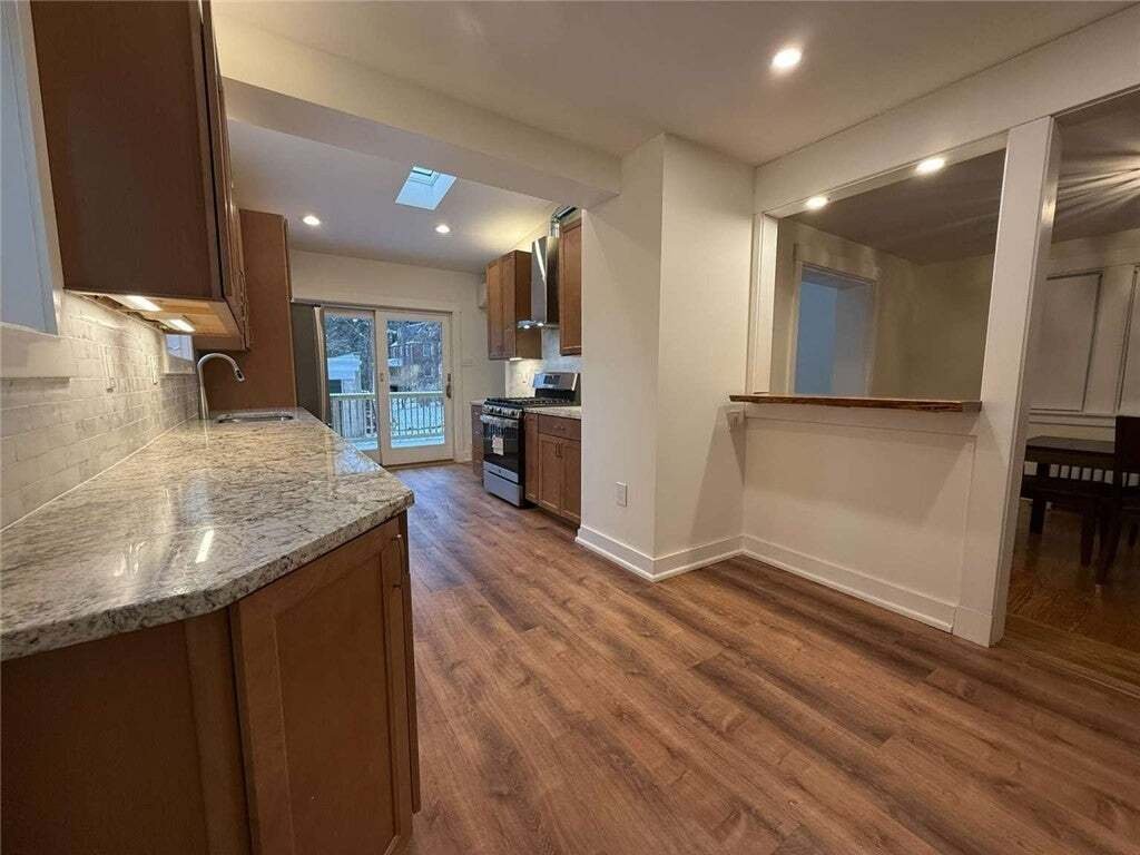 House in Pittsburgh, Pennsylvania, United States 5 - 18676024