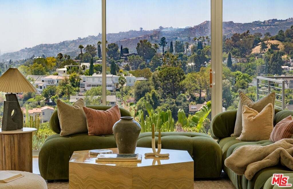House in Los Angeles, California, United States 3 - 18676028