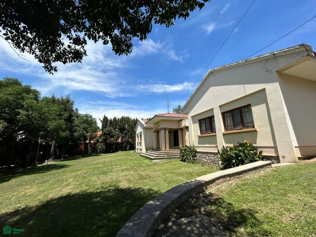 House in Tarija, Tarija Department, Bolivia 1 - 17232562