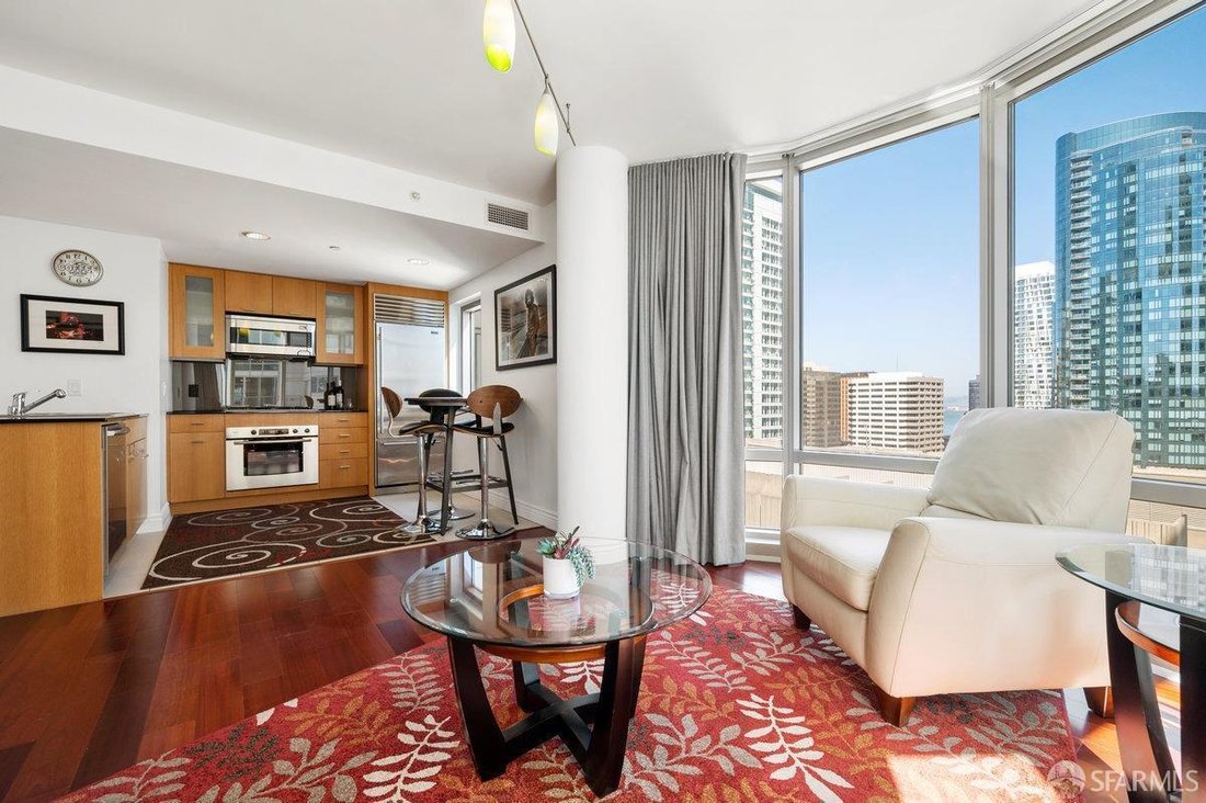 Condo in San Francisco, California, United States 4 - 18678529