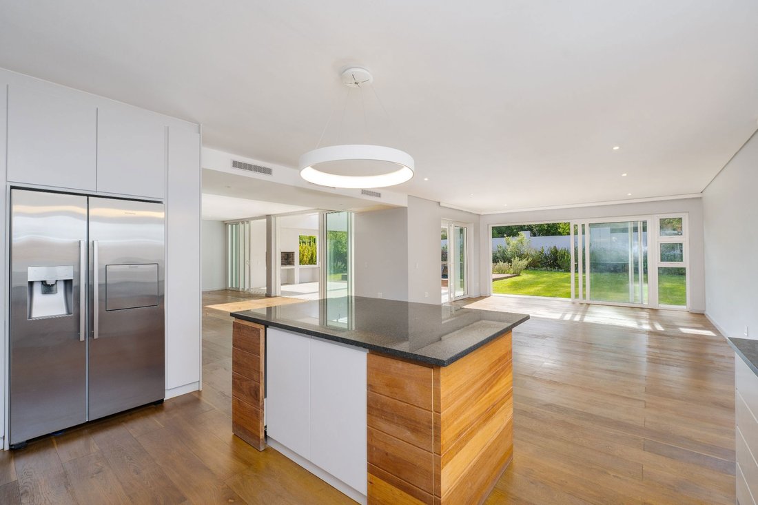 House in Erinvale Golf Estate, Cape Town, Western Cape 4 - 18675735