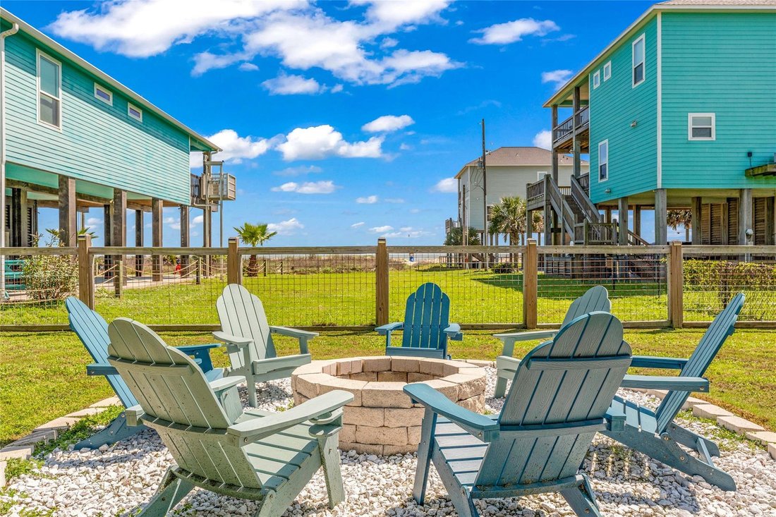 House in Bolivar Peninsula, Texas, United States 3 - 18677335