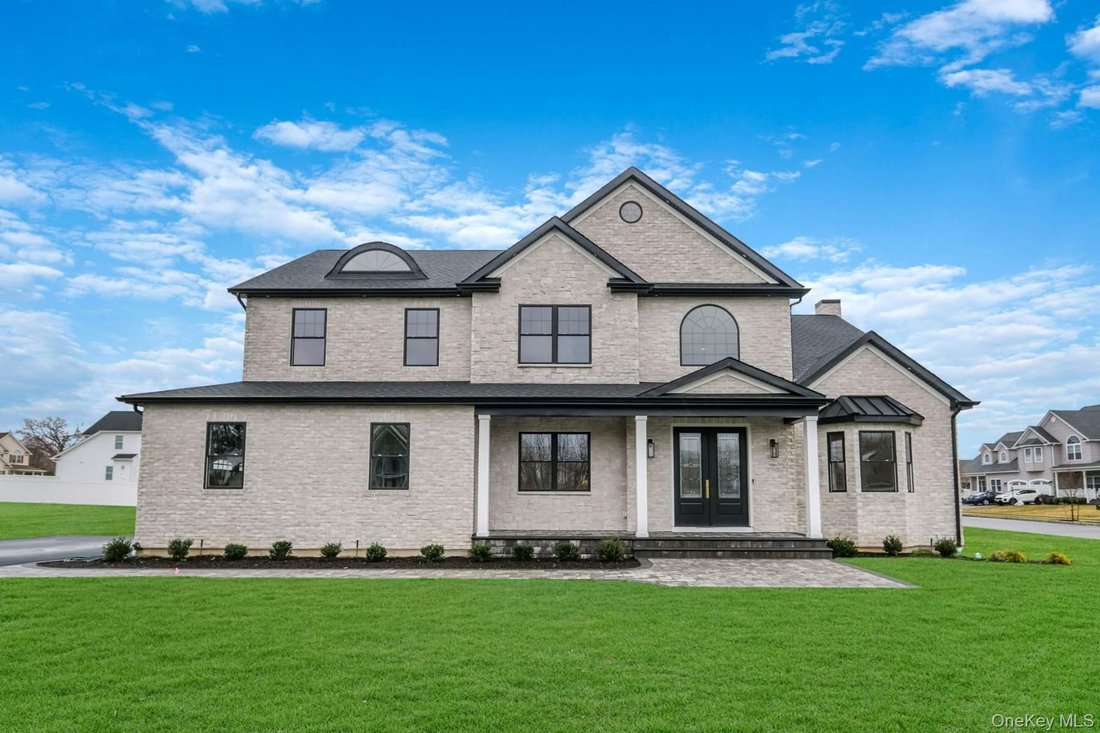 House in Setauket- East Setauket, New York, United States 1 - 18677720