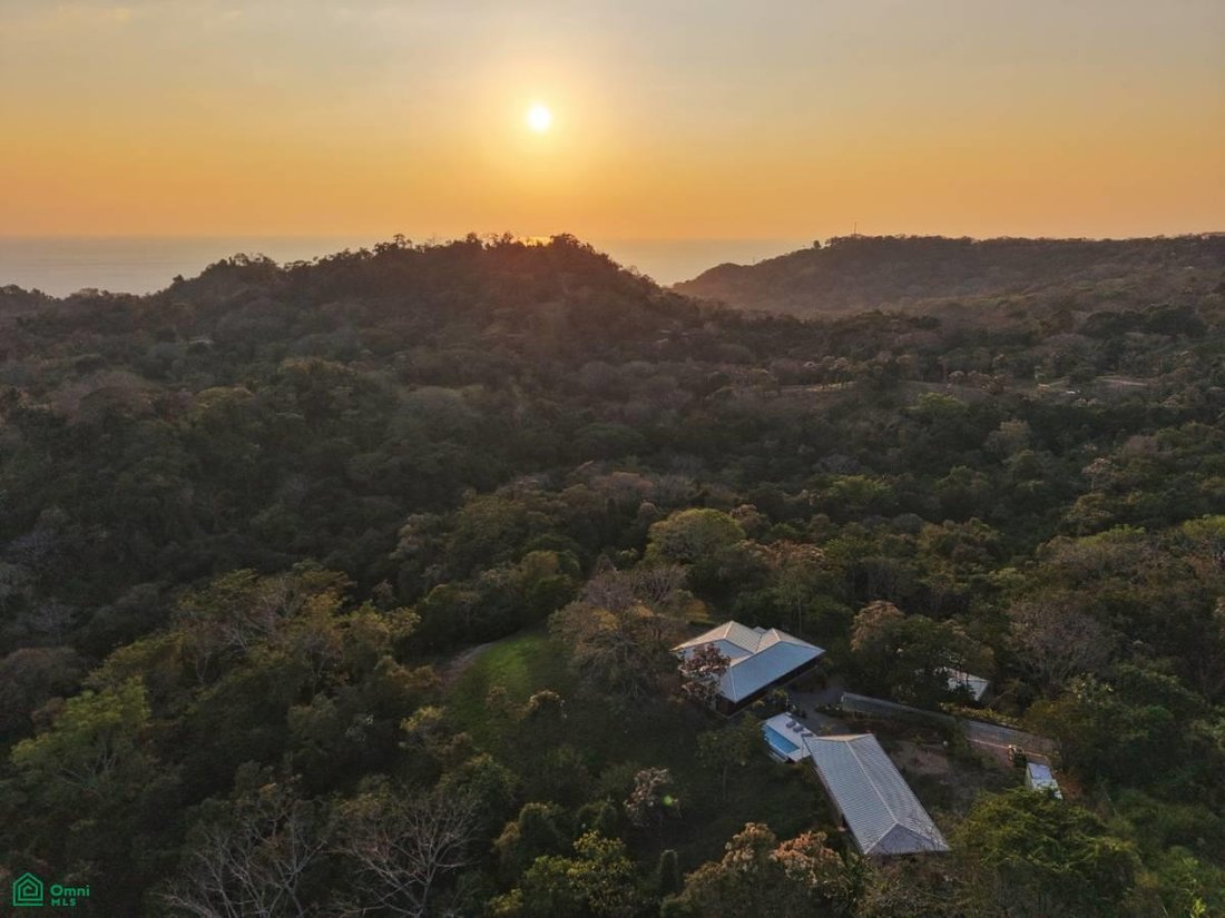 House in Santa Teresa, Puntarenas Province, Costa Rica 1 - 17232585
