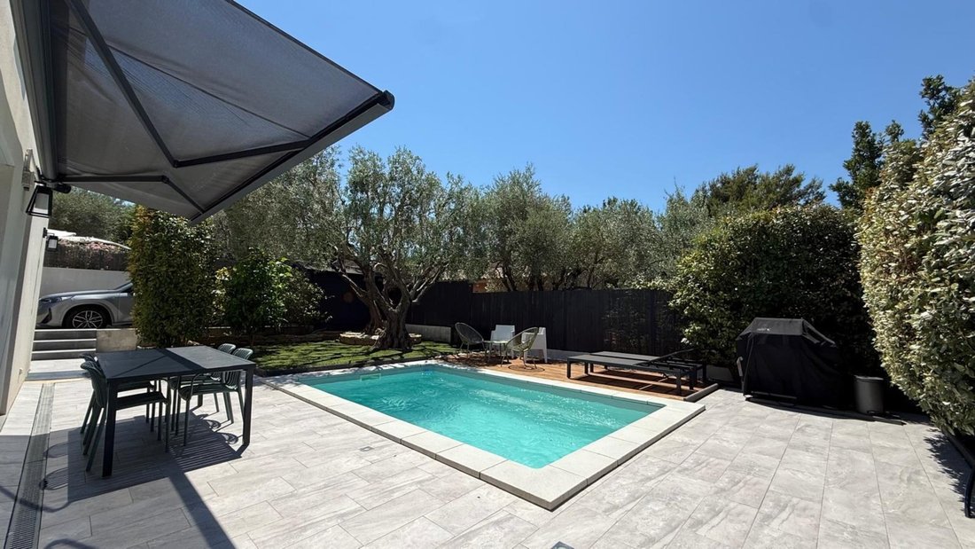 Villa in Ceyreste, Provence-Alpes-Côte d'Azur, France 2 - 18678010
