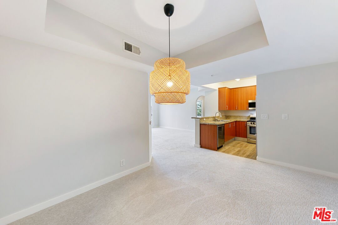 Condo in Los Angeles, California, United States 5 - 18677537