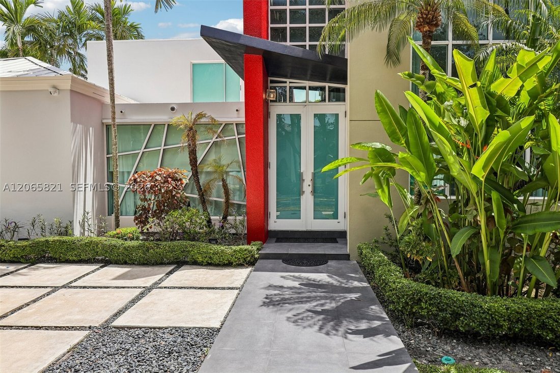 House in Hialeah, Florida, United States 5 - 18600900