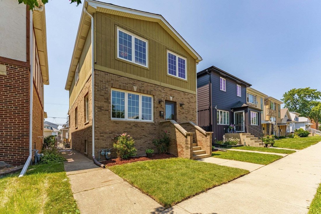 House in Elmwood Park, Illinois, United States 3 - 18676332