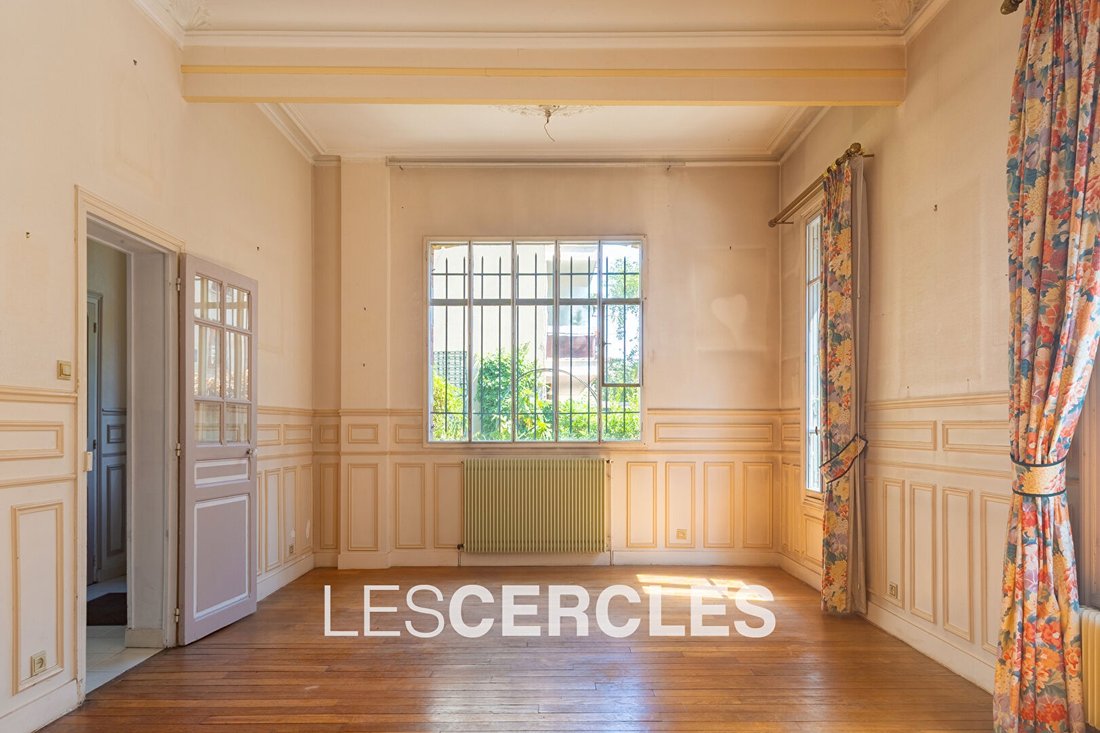 House in Le Vésinet, Ile-de-France, France 3 - 18676433
