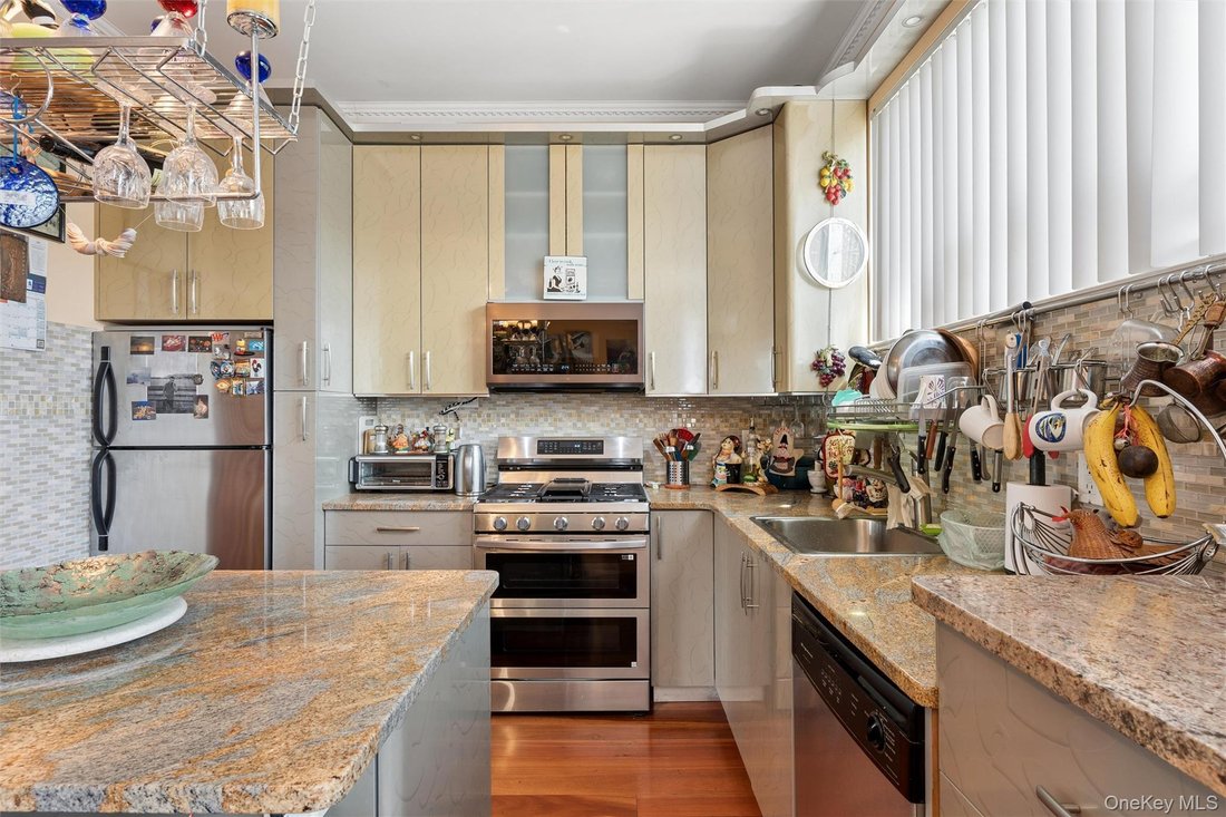 House in New York, New York, United States 3 - 18677723