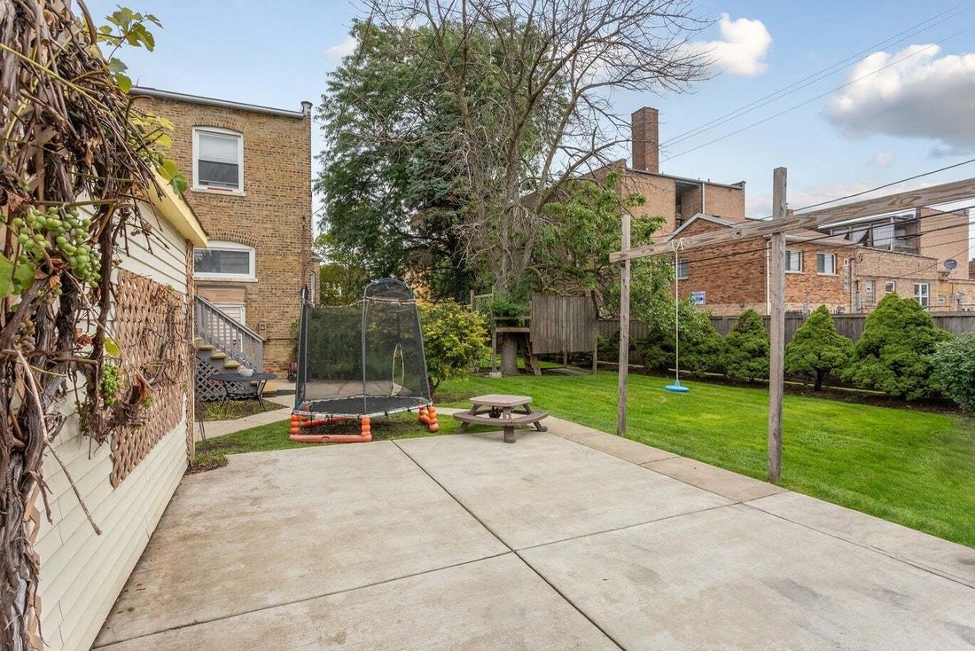 House in Chicago, Illinois, United States 5 - 18676397