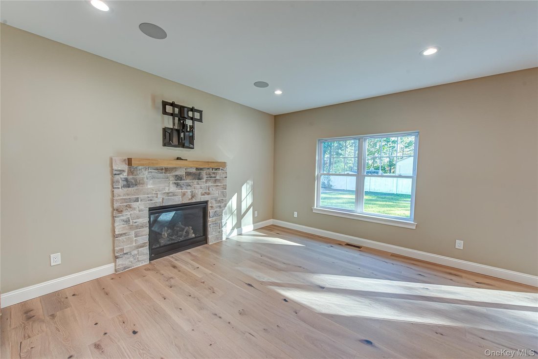 House in Setauket- East Setauket, New York, United States 3 - 18677711