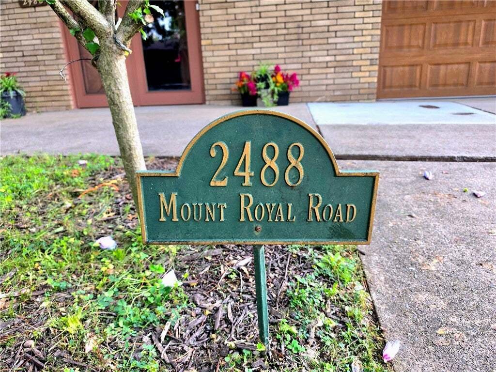 House in Pittsburgh, Pennsylvania, United States 2 - 18678564